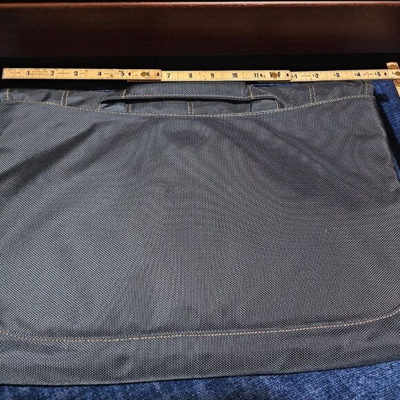 Beats by Dre Laptop Case 17" Blue Gray RARE - Picture 4 of 4